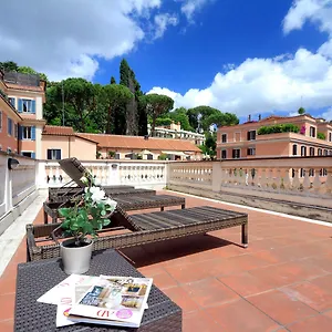 Piazzetta Margutta - My Extra Roma